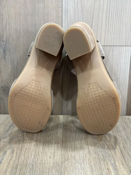 Dansko Deandra Stacked Heel Embellished Studded Buckle Sandal size 38 EUC - Picture 3 of 7